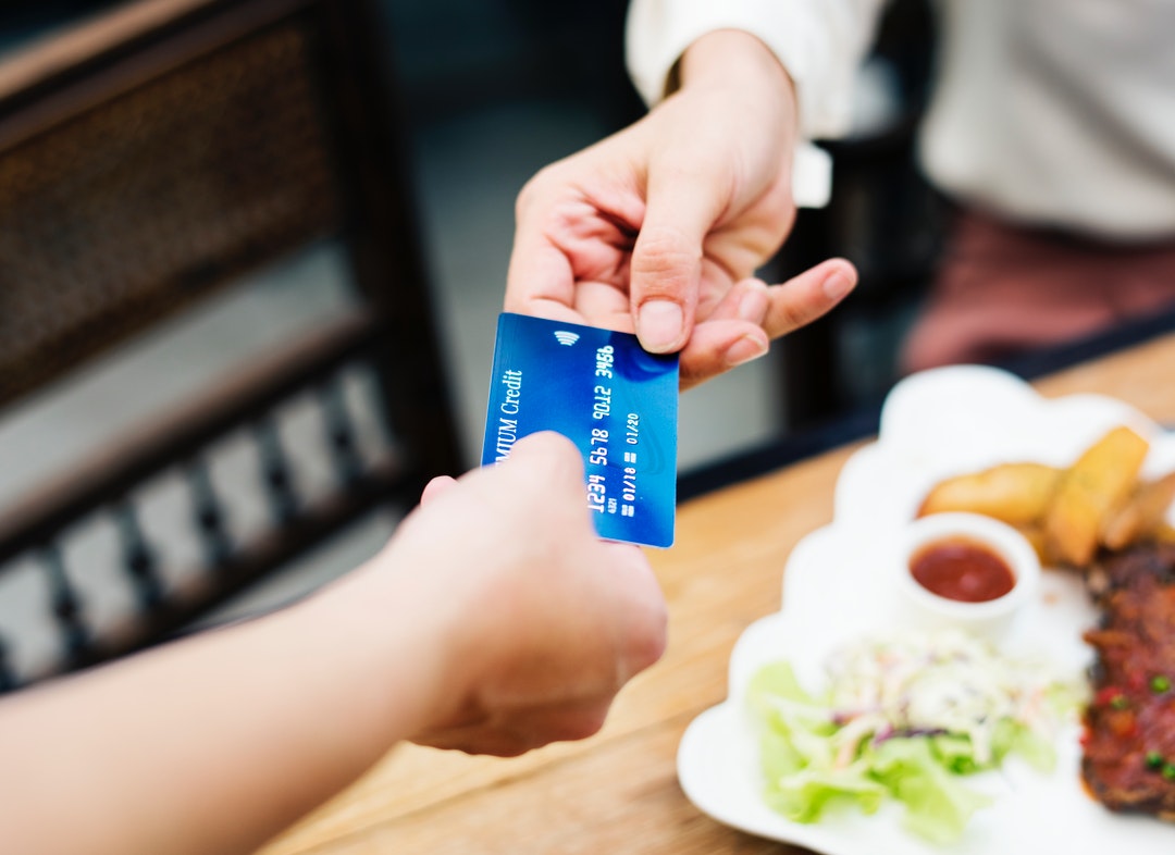 Money Milestone: 5 Things To Know Before You Get Your First Credit Card ...